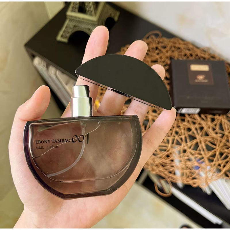 Luxe Oosterse Ebbenhout Woody  - Fragrance Perfume In Dubai recensie en prijs